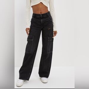 American Eagle High Waisted Black Cargo Pants